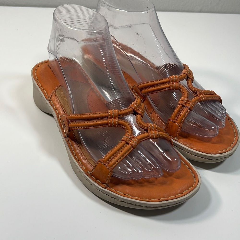Born Women's Flat Wedge Sandals Slides Leather Low Heels Orange Size 7/ 35